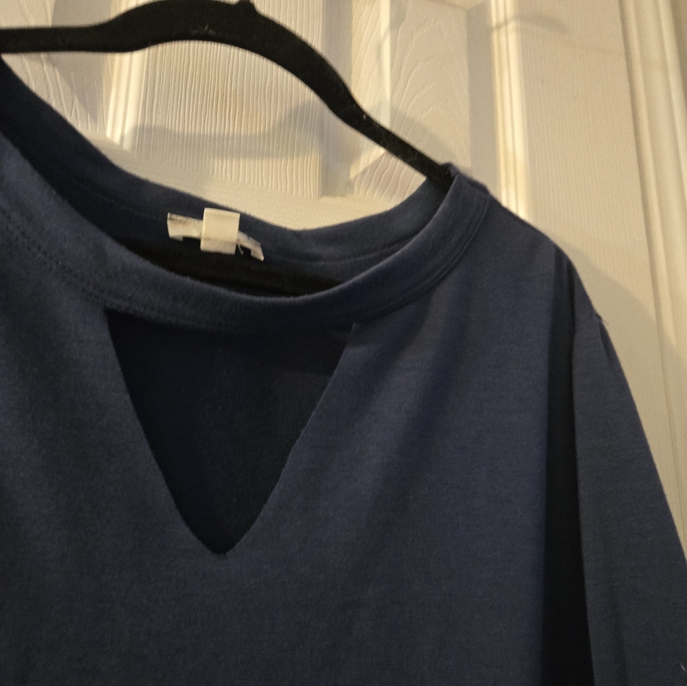 2x knit top - Picture 2 of 5
